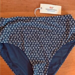 Vineyard Vines NWT Blue and White Bikini Classic Swimwear